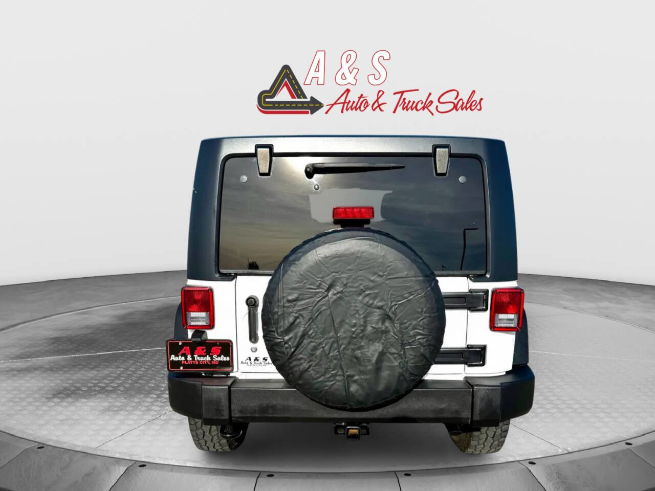 Used 2017 Jeep Wrangler Unlimited Sport w/ Connectivity Group image 6