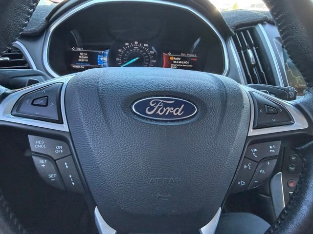 Used 2017 Ford Edge Sport w/ Technology Package AWD/4WD image 16