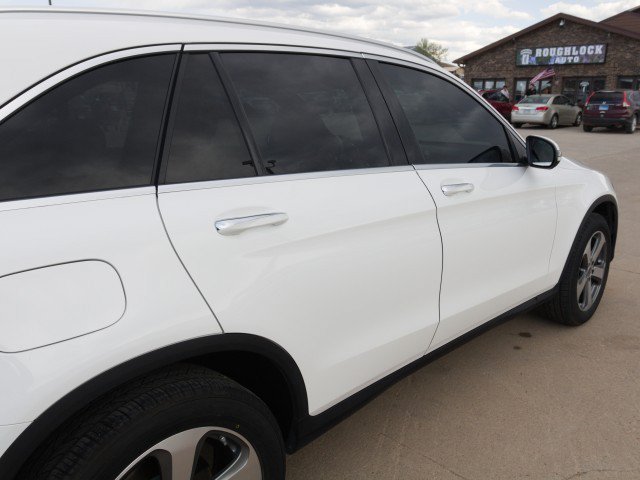 Used 2022 Mercedes-Benz GLC 300 4MATIC image 9