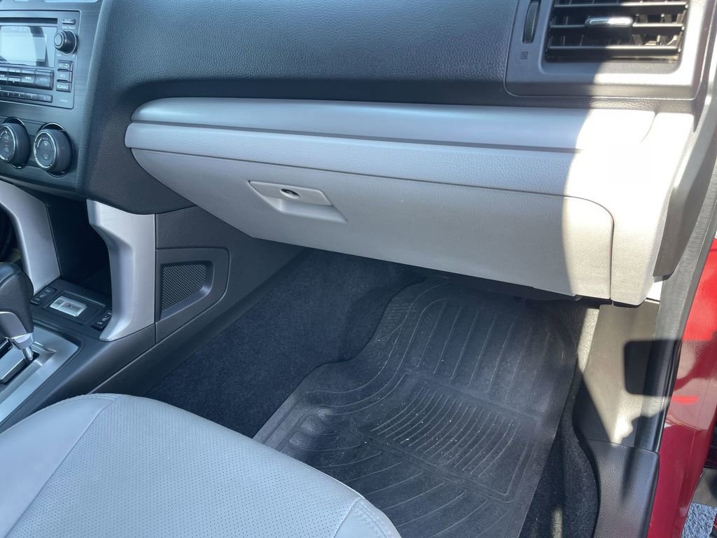 Used 2014 Subaru Forester 2.5i Limited image 32
