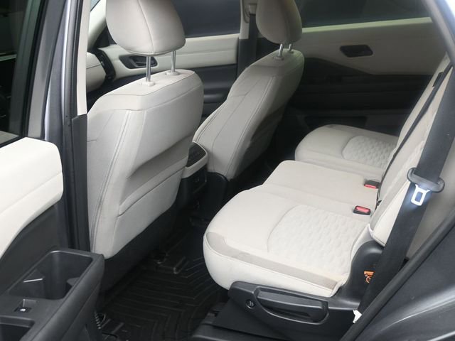 Used 2023 Nissan Pathfinder SV image 18