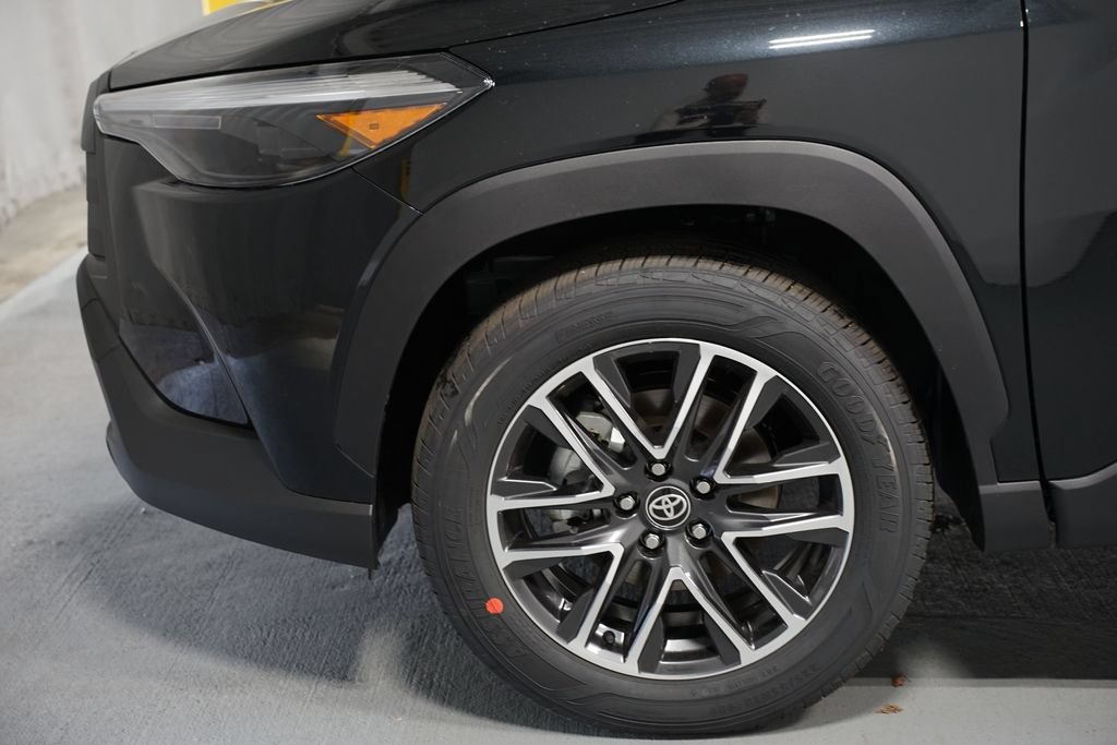 New 2026 Toyota Corolla Cross XLE FWD image 5