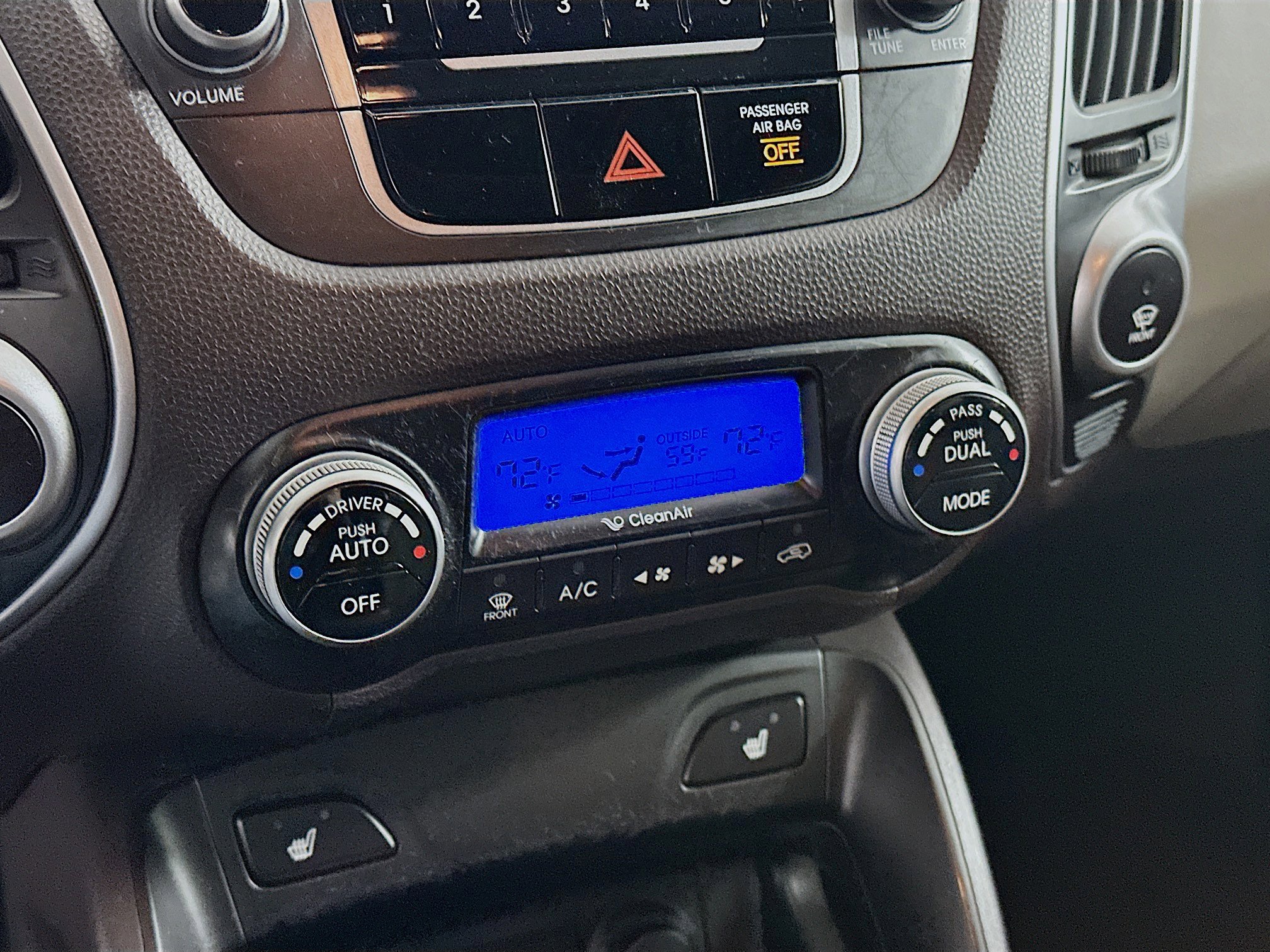 Used 2011 Hyundai Tucson Limited image 22