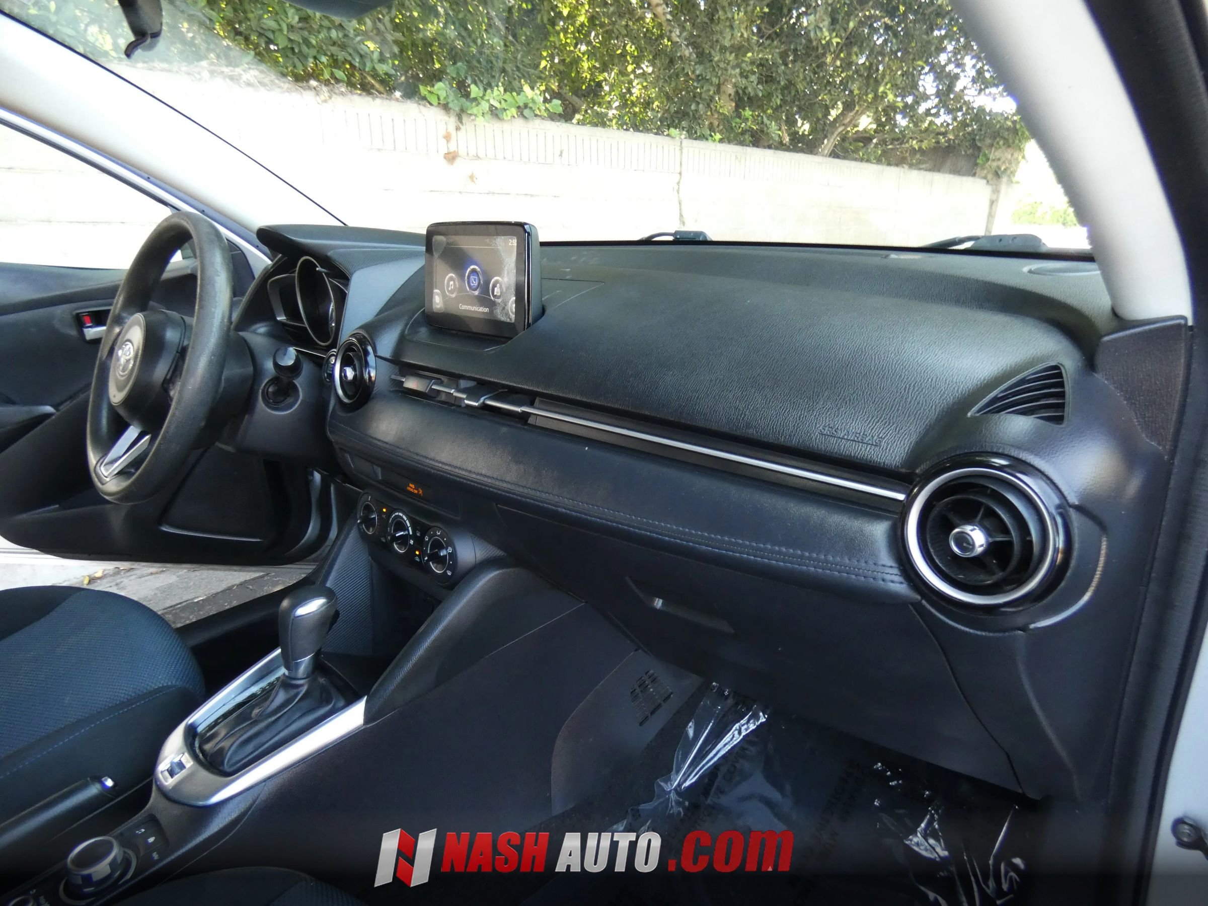 Used 2019 Toyota Yaris LE FWD image 25