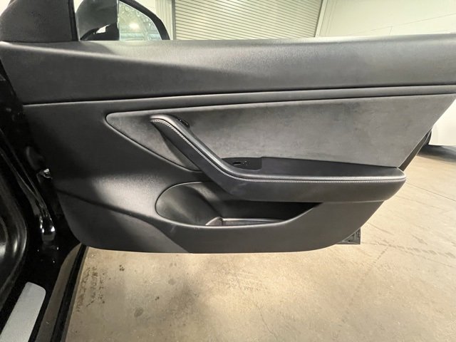 Used 2018 Tesla Model 3 Long Range image 11