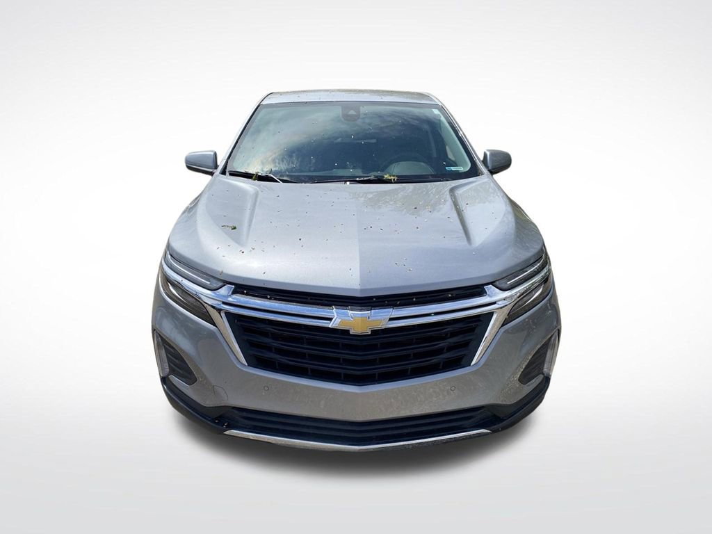 Used 2024 Chevrolet Equinox LT w/ LPO, Floor Liner Package FWD image 2