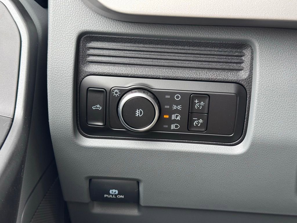 New 2026 Ford F250 XL w/ STX Appearance Package AWD/4WD image 36