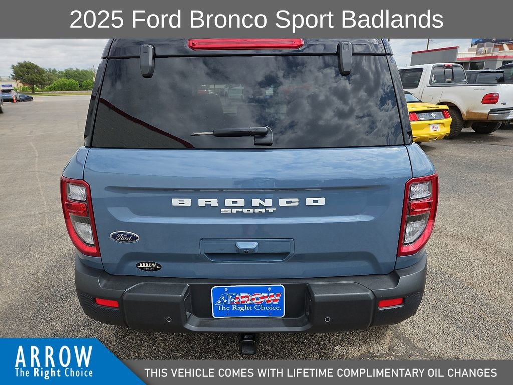 Used 2025 Ford Bronco Sport Badlands image 11