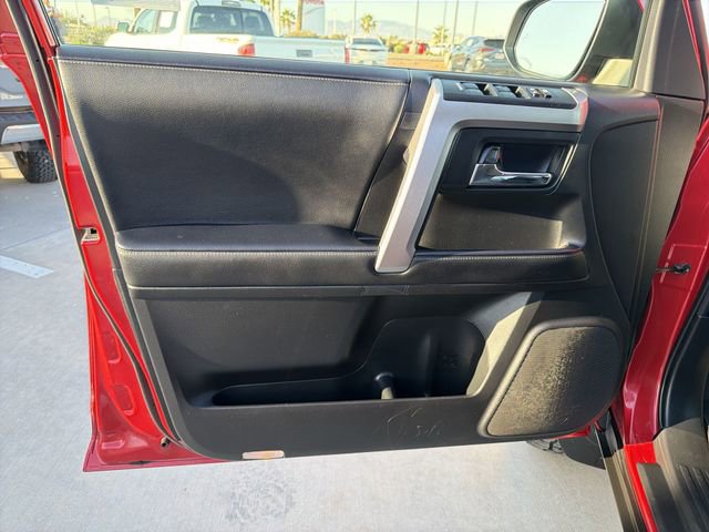 Certified 2024 Toyota 4Runner SR5 AWD/4WD image 9
