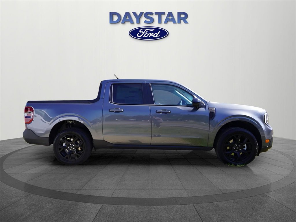New 2025 Ford Maverick Lariat image 2