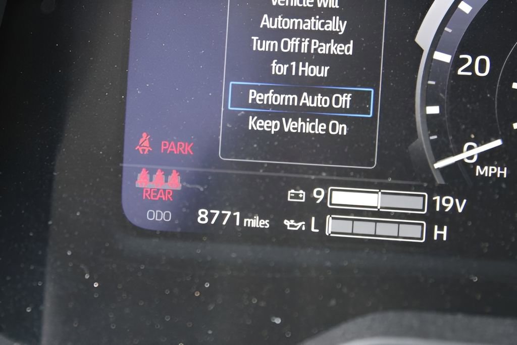 Used 2024 Toyota Tundra Limited AWD/4WD image 11