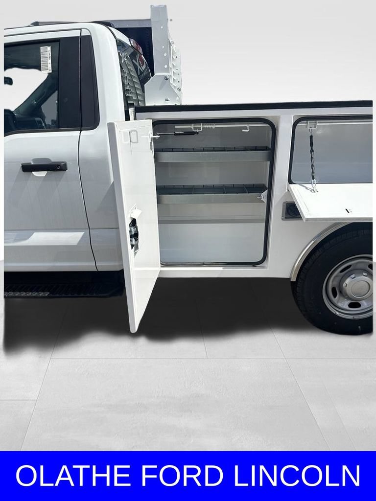 New 2025 Ford F250 XL w/ Camper Package RWD image 5