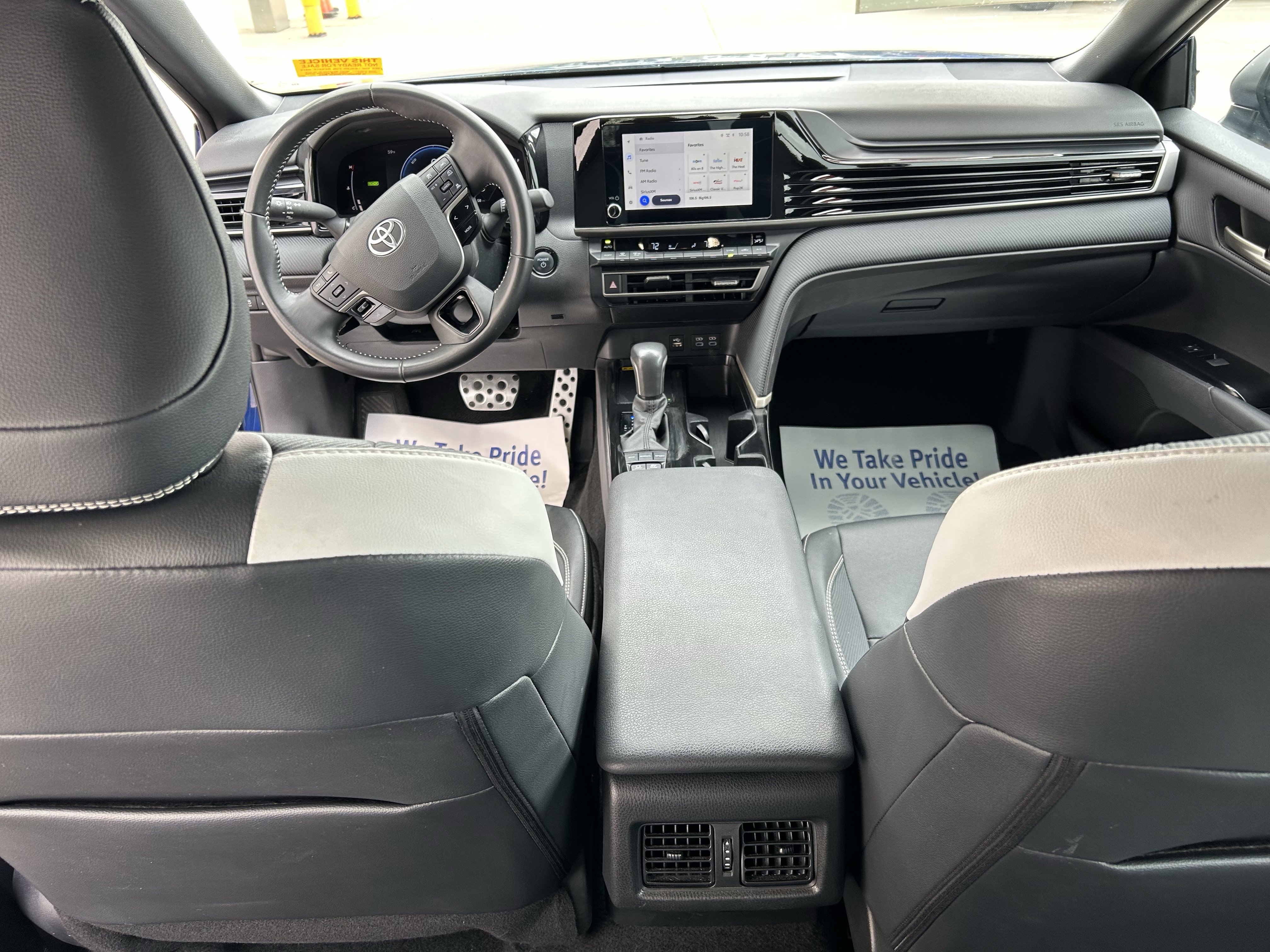 Used 2025 Toyota Camry SE FWD image 20