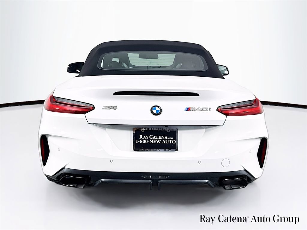 Used 2023 BMW Z4 M40i w/ Premium Package image 6