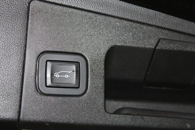 Used 2025 Cadillac XT5 Premium Luxury image 33