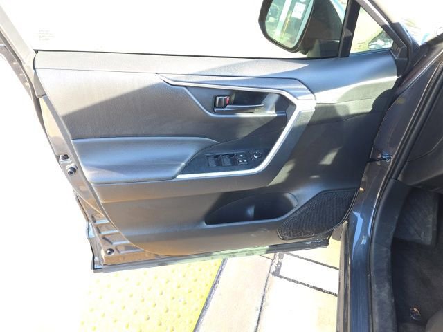 Used 2025 Toyota RAV4 LE FWD image 11