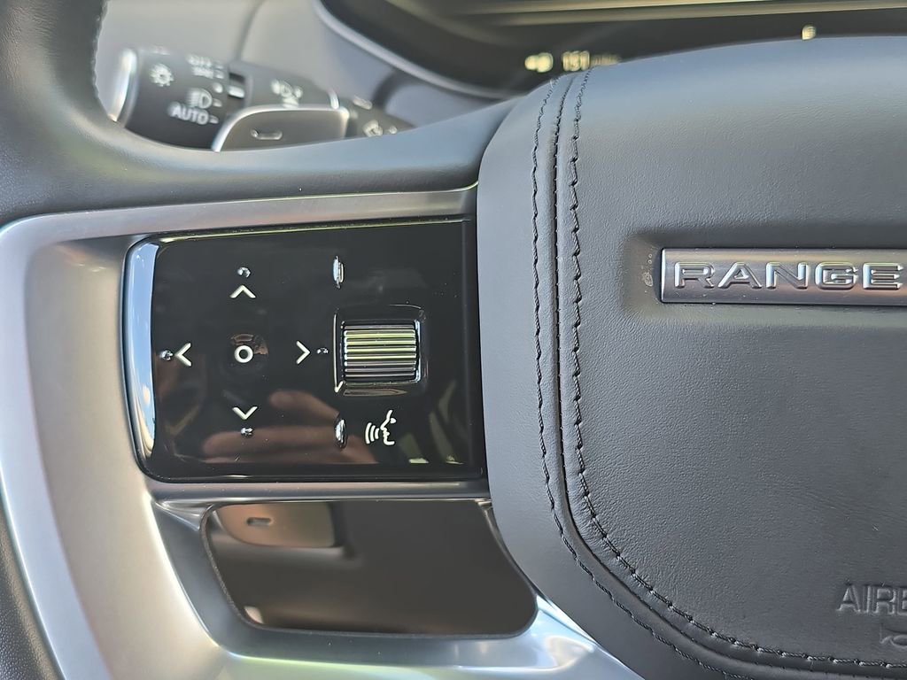 Certified 2023 Land Rover Range Rover SE image 18