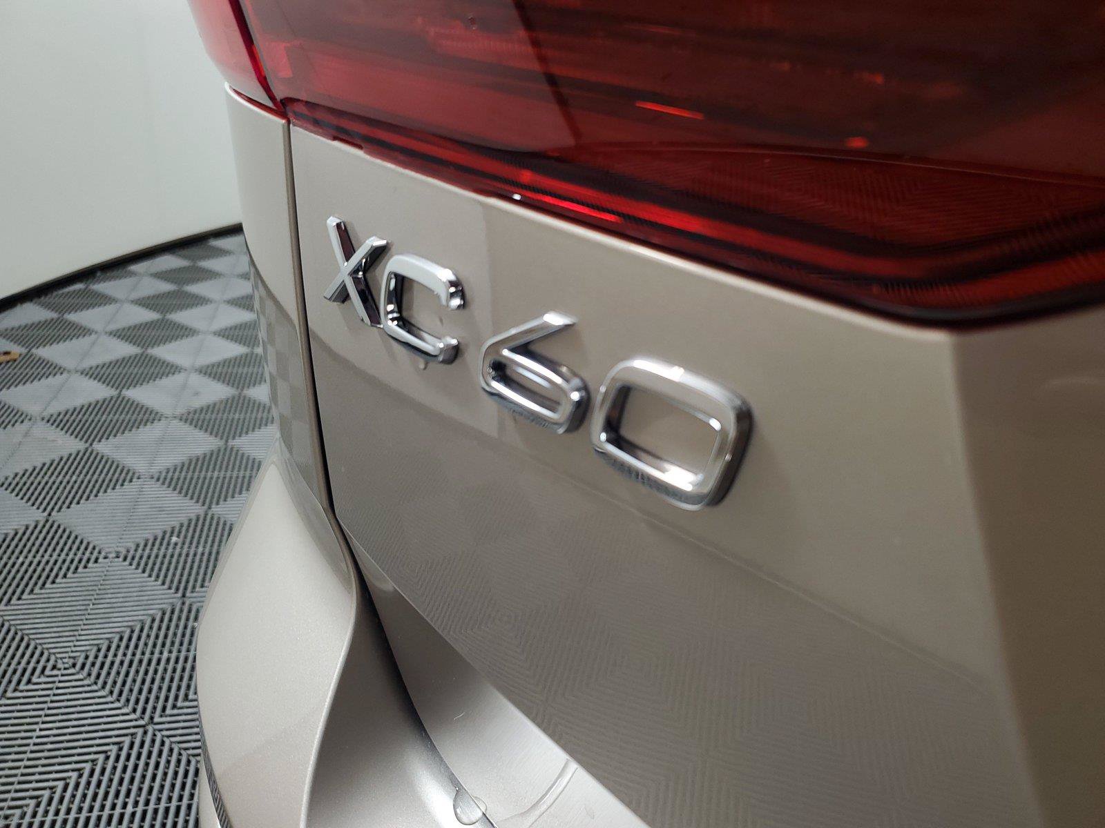 New 2027 Volvo XC60 B5 Ultra AWD/4WD image 8