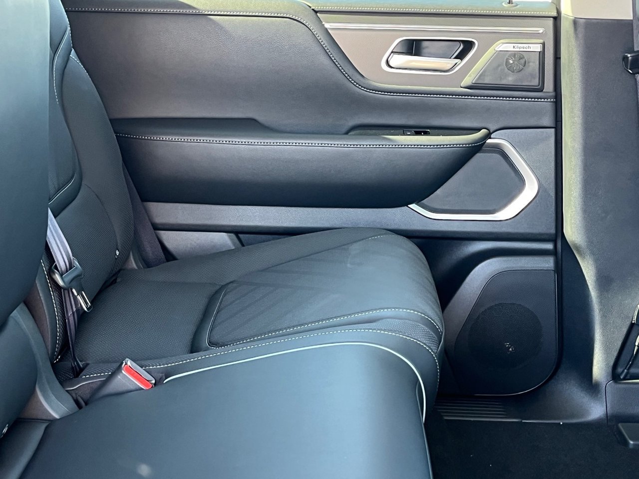 New 2027 INFINITI QX80 Luxe RWD image 11