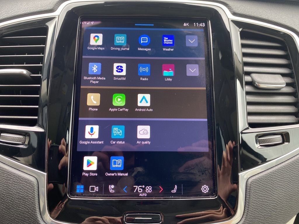 Used 2023 Volvo XC90 B6 Plus w/ Protection Package image 15