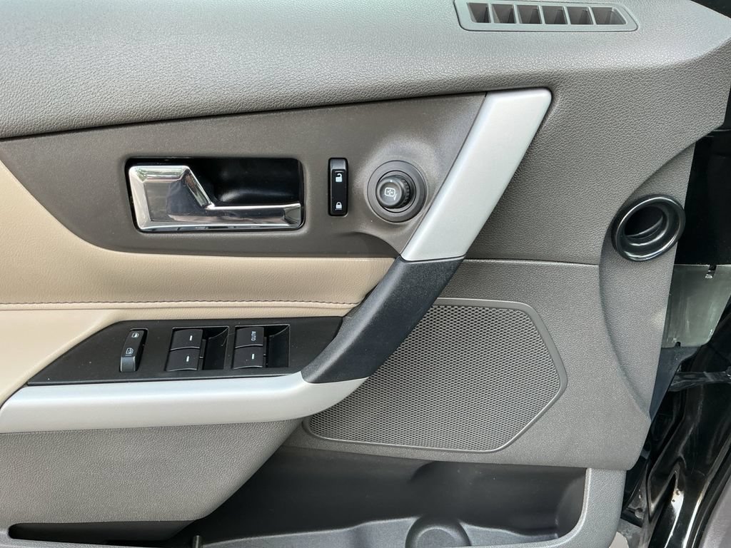 Used 2014 Ford Edge Limited w/ Equipment Group 302A FWD image 10