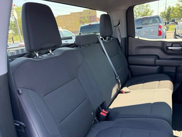 Certified 2020 Chevrolet Silverado 1500 Custom w/ Custom Value Package AWD/4WD image 15
