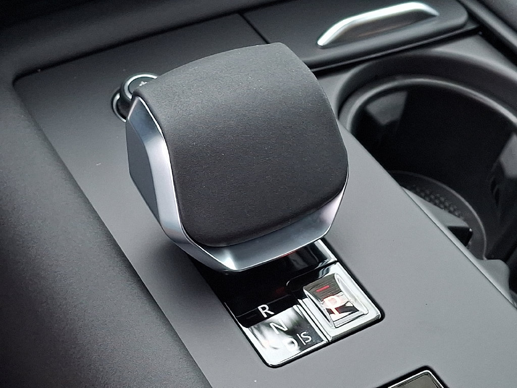 New 2026 Land Rover Discovery Dynamic SE AWD/4WD image 13
