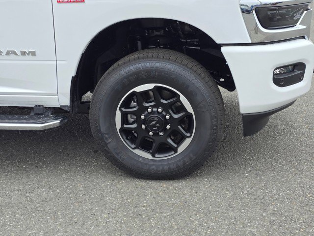 New 2025 RAM 3500 Laramie w/ Towing Technology Group image 2