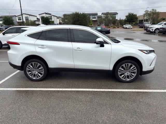 Used 2024 Toyota Venza XLE AWD/4WD image 6