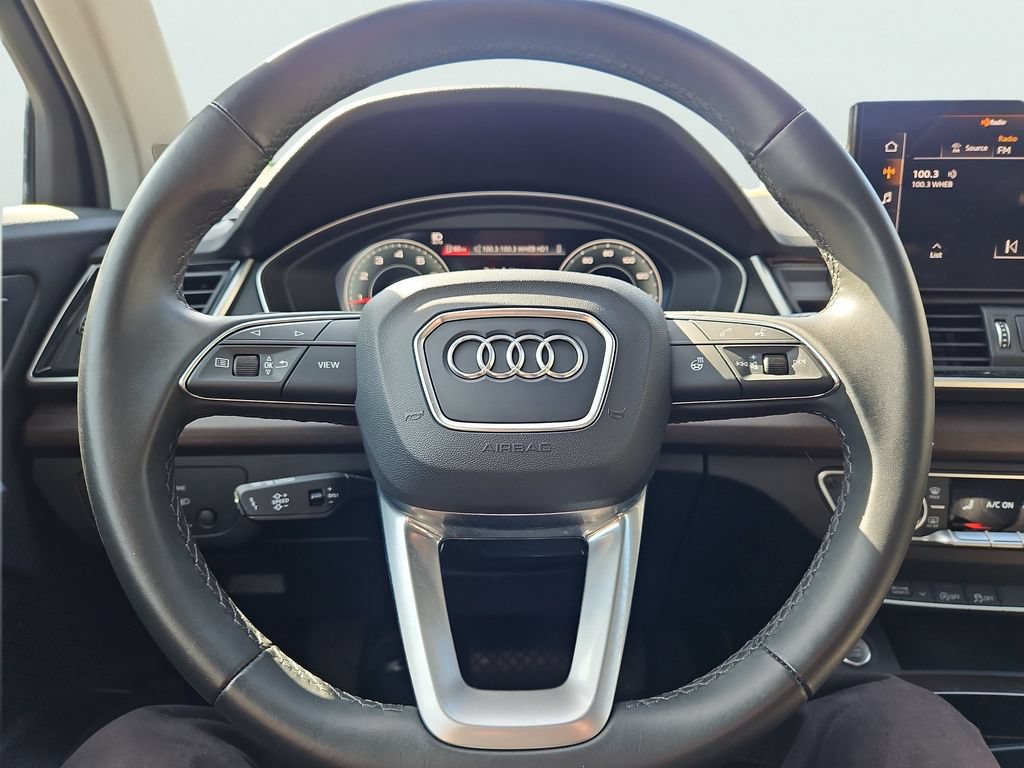Used 2023 Audi Q5 2.0T Premium Plus w/ Premium Plus Package AWD/4WD image 32