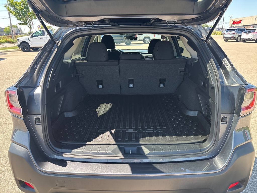 Used 2025 Subaru Outback Premium AWD/4WD image 27