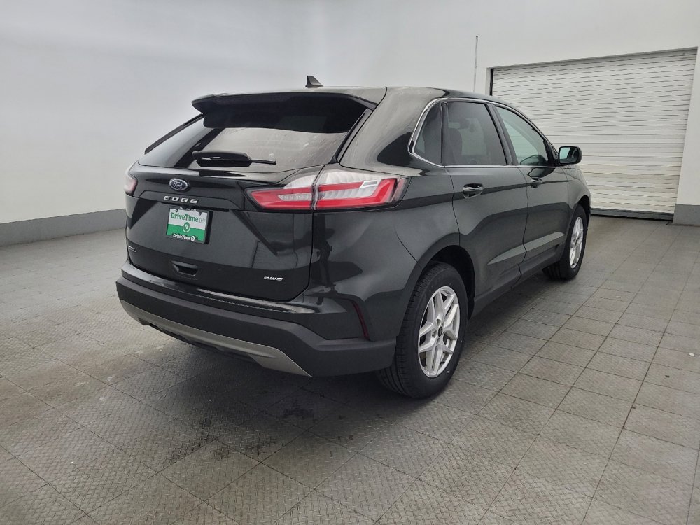Used 2023 Ford Edge SEL image 9
