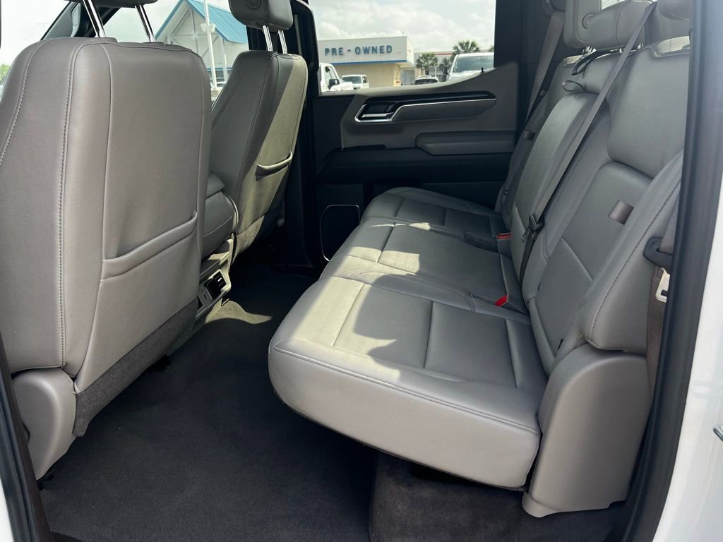 Used 2024 GMC Sierra 1500 SLT image 32