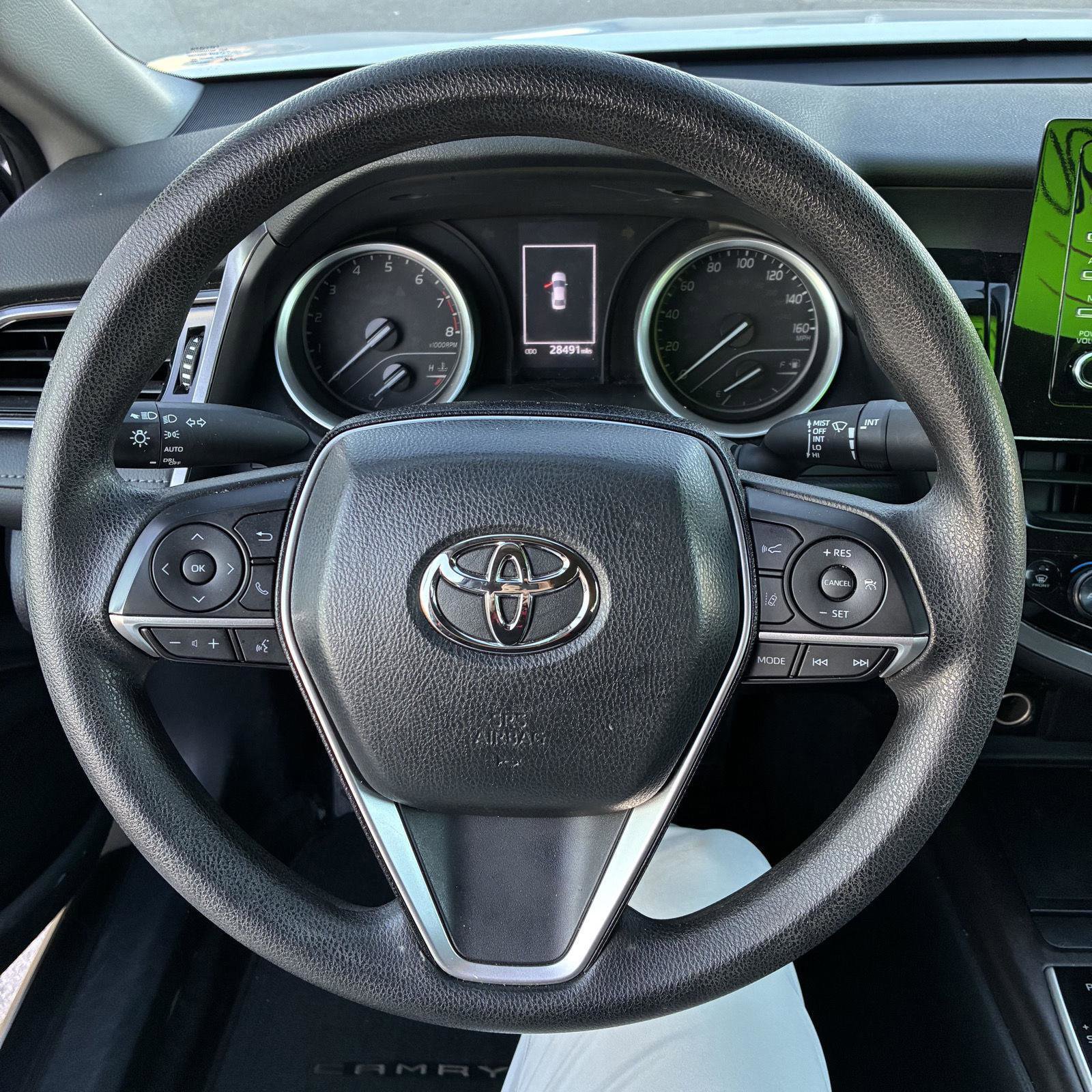 Used 2024 Toyota Camry LE image 5