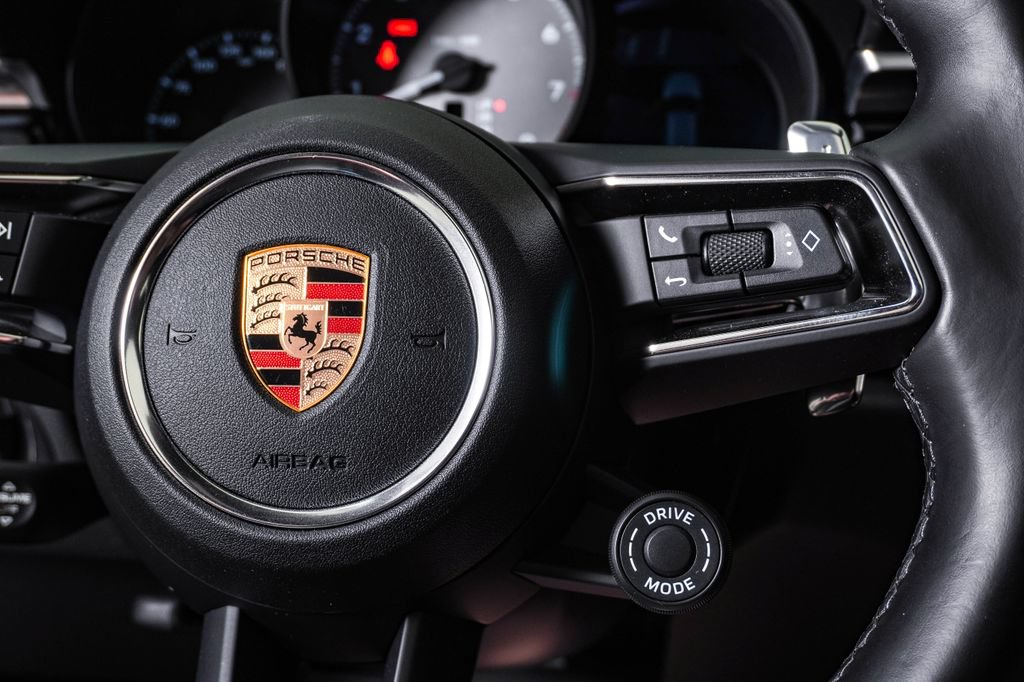 Used 2024 Porsche Macan S AWD/4WD image 19