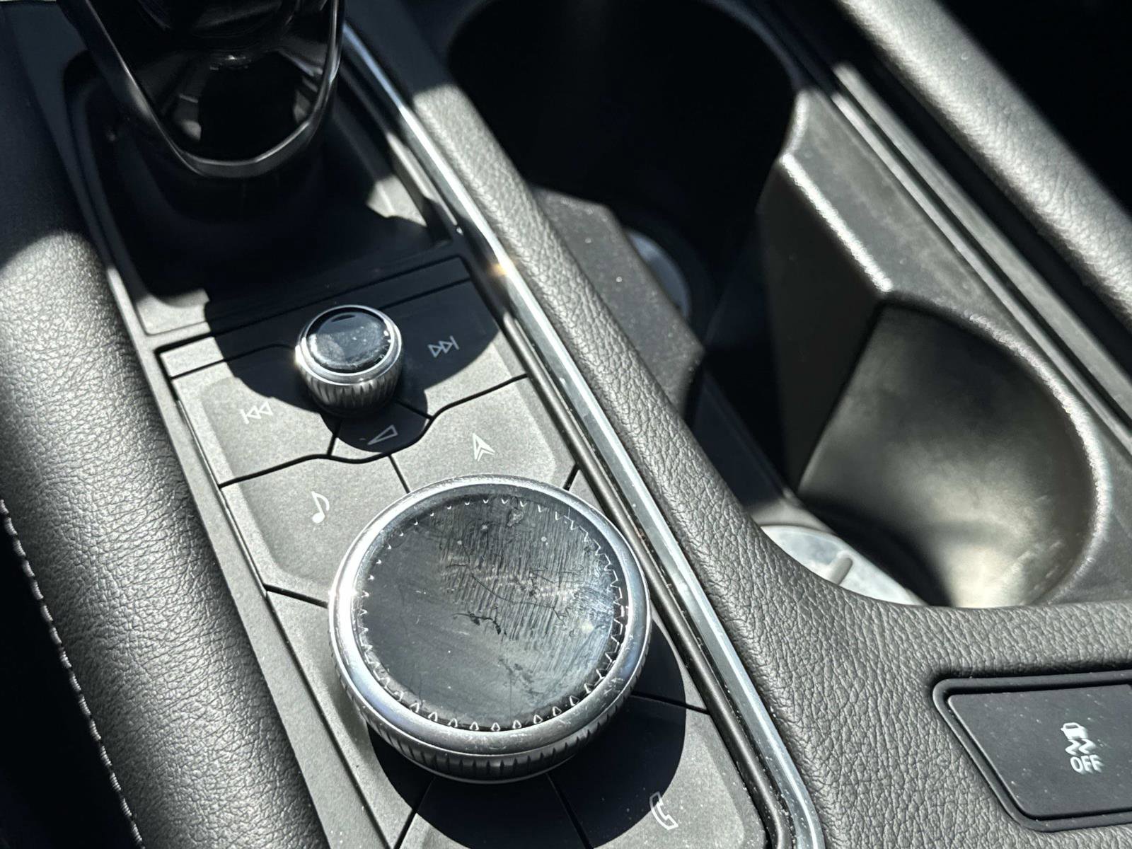 Used 2025 Cadillac XT5 Premium Luxury image 26