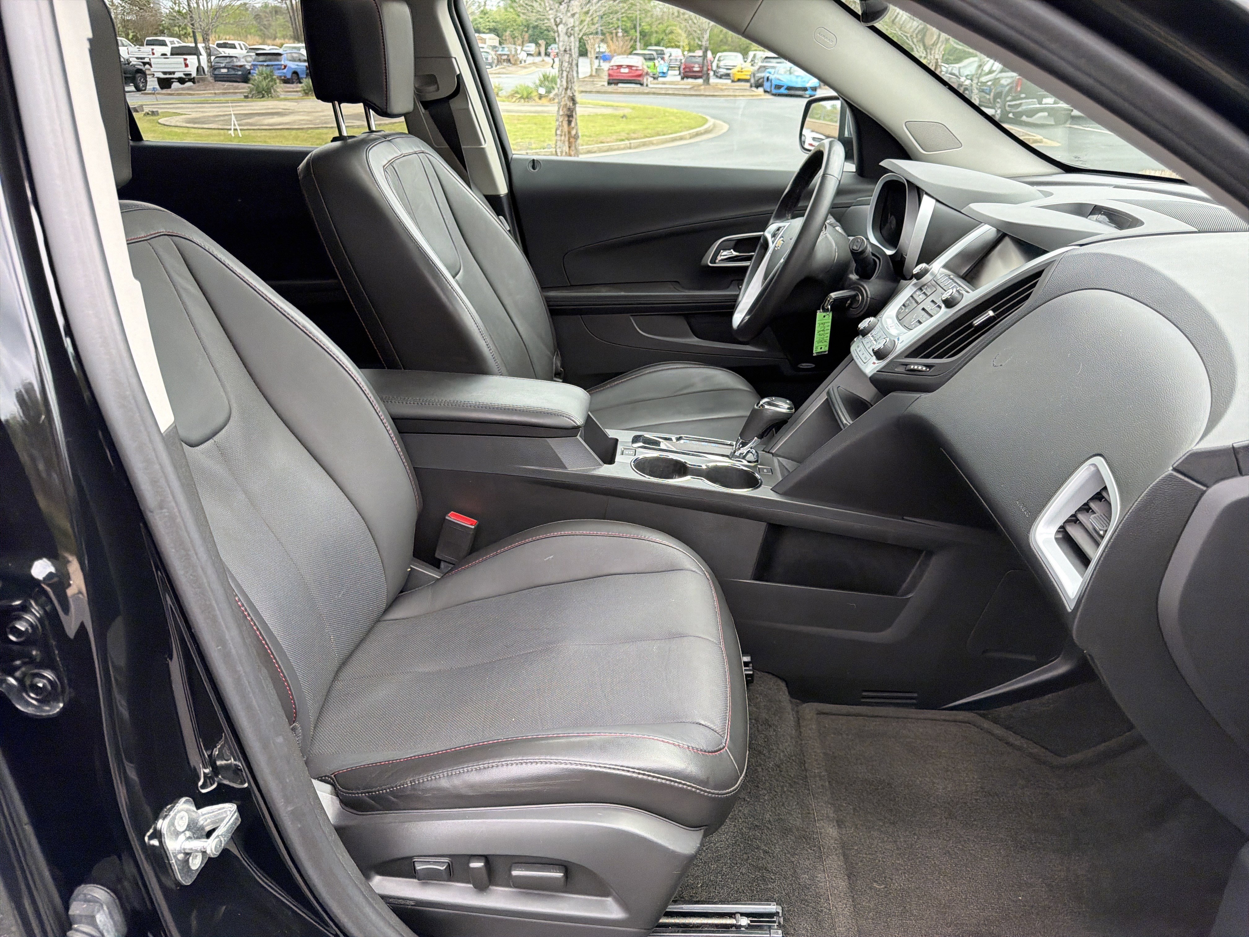 Used 2017 Chevrolet Equinox Premier w/ Enhanced Convenience Package image 13