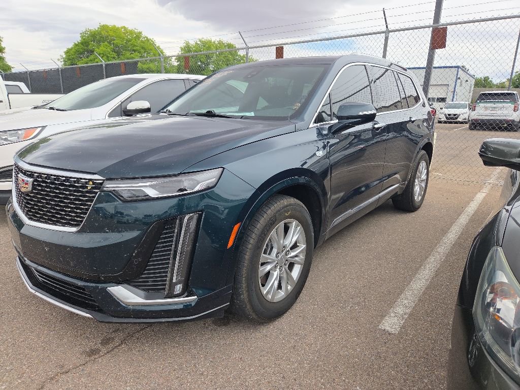 Used 2024 Cadillac XT6 Luxury FWD image 1