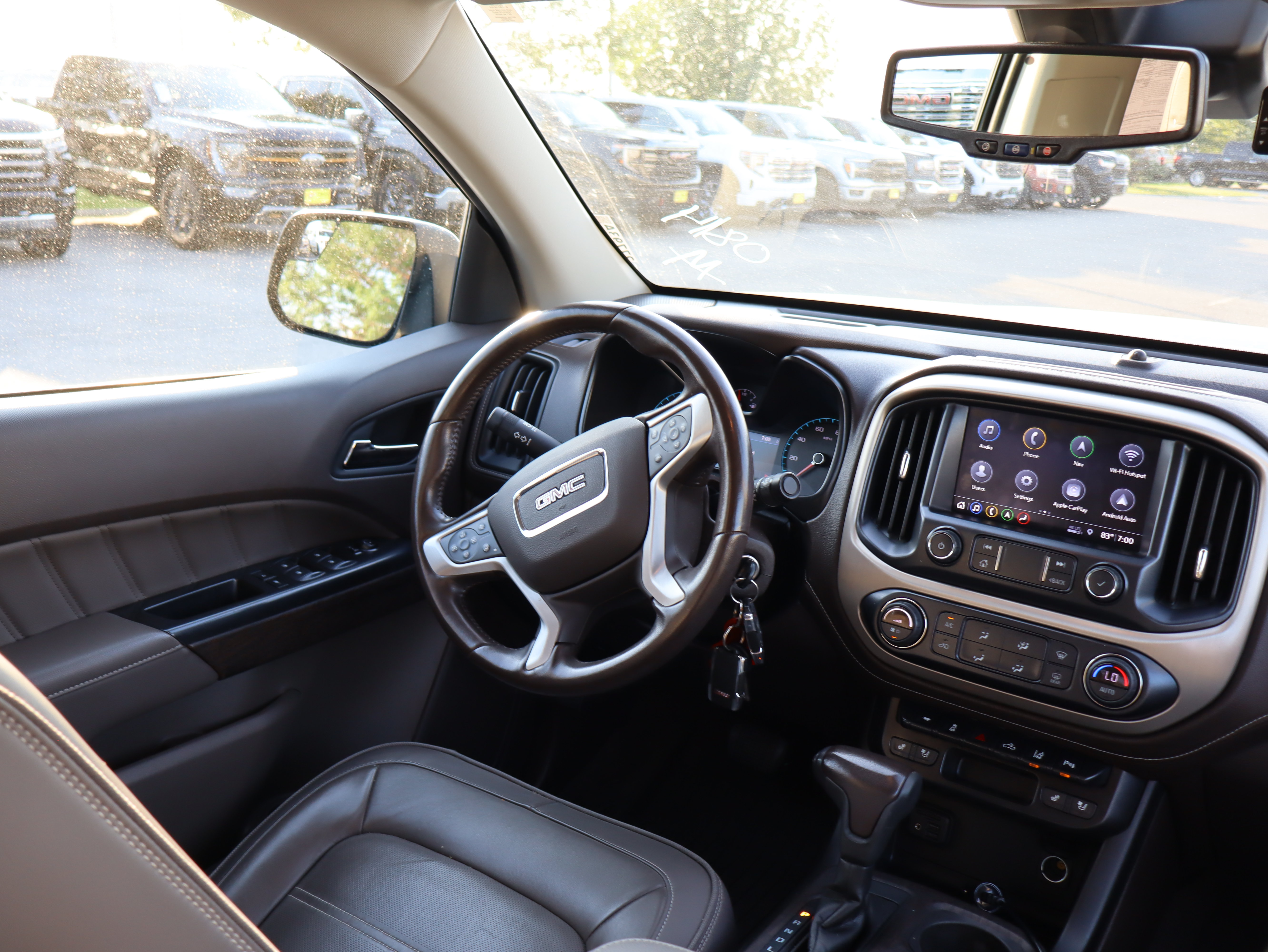 Used 2021 GMC Canyon Denali AWD/4WD image 9
