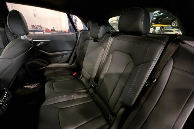 Certified 2025 Audi Q8 Prestige AWD/4WD image 26