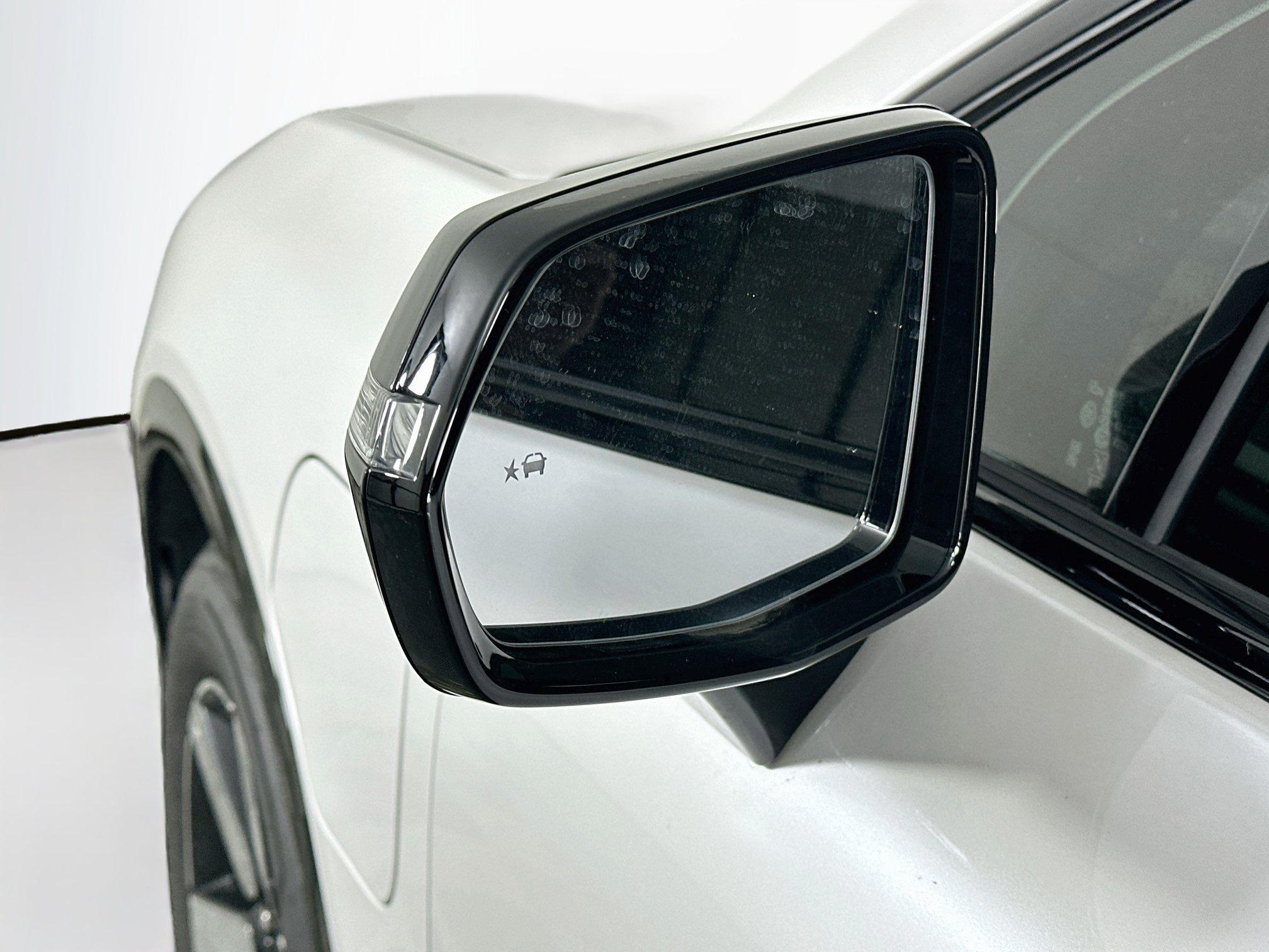 Used 2025 Honda Prologue Touring image 16