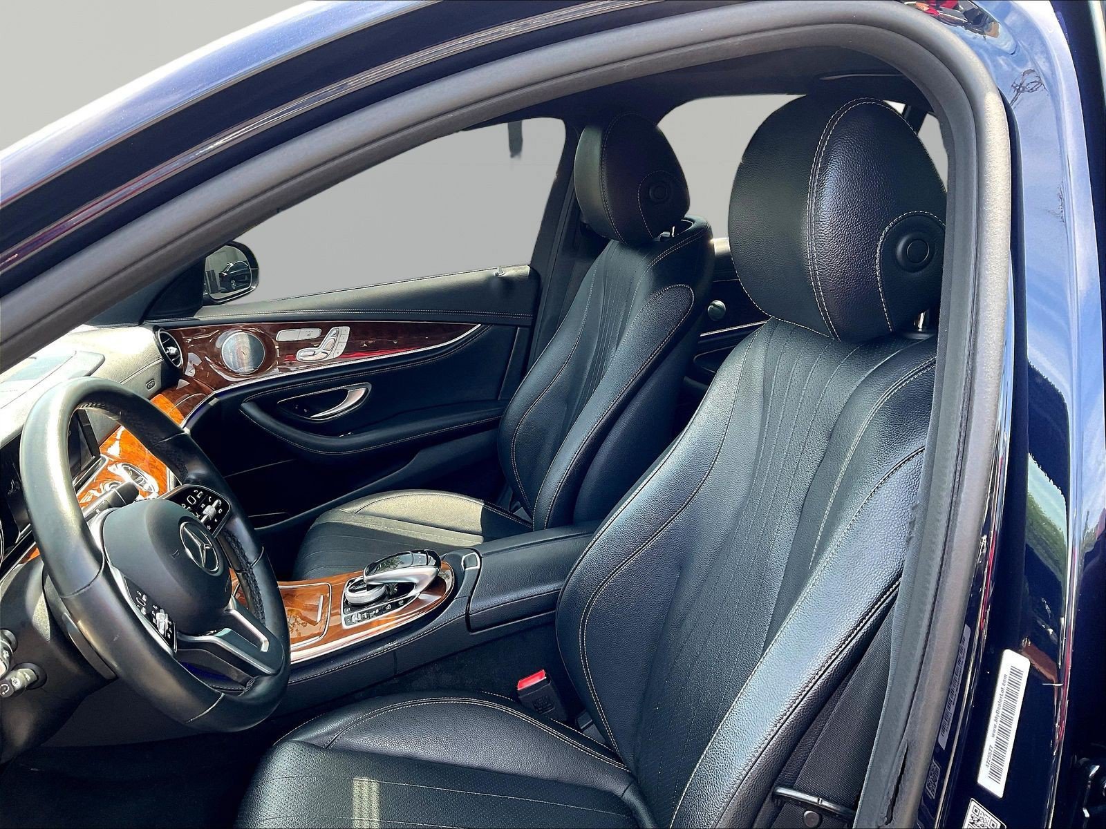 Used 2019 Mercedes-Benz E 450 4MATIC Sedan w/ Premium Package image 21