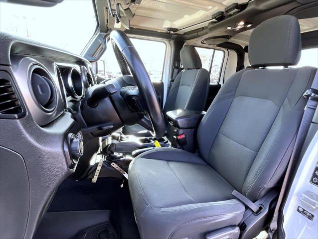 Certified 2021 Jeep Gladiator Willys image 11