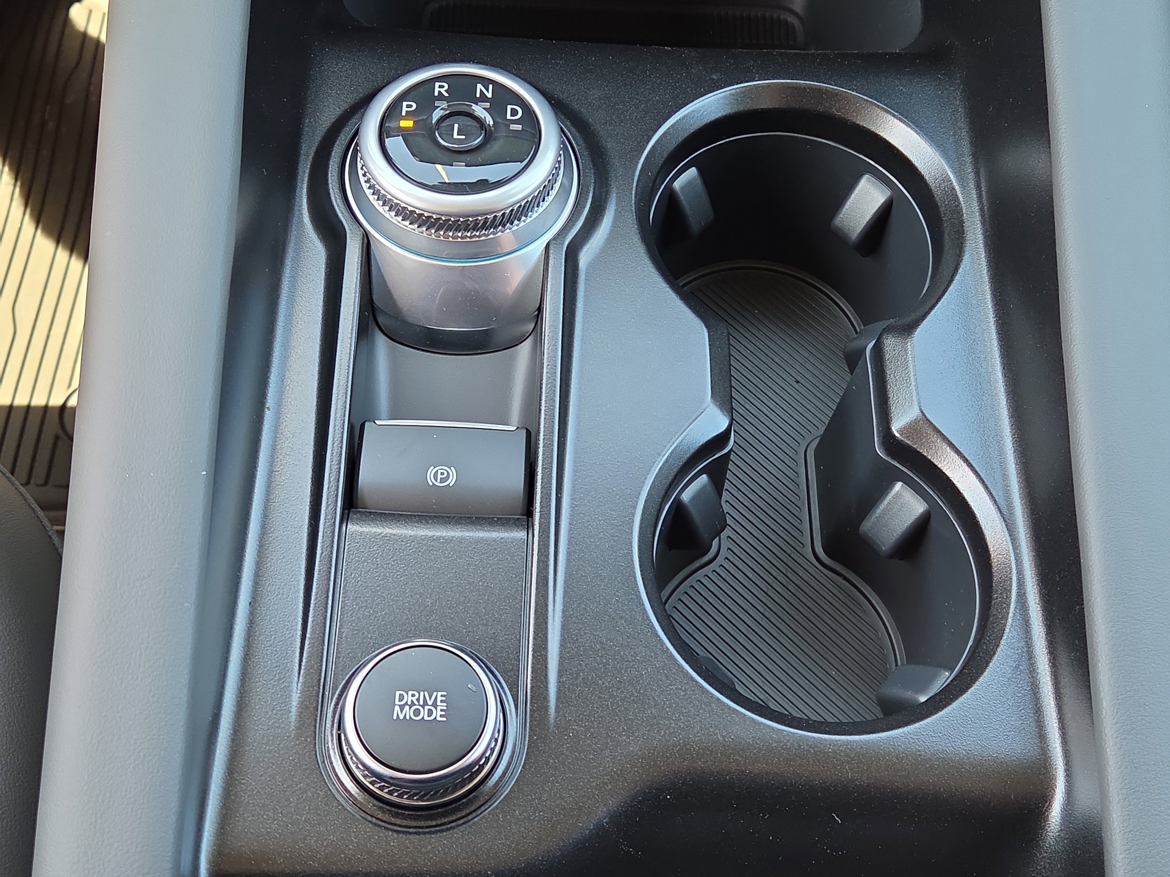 New 2026 Ford Explorer Active RWD image 16