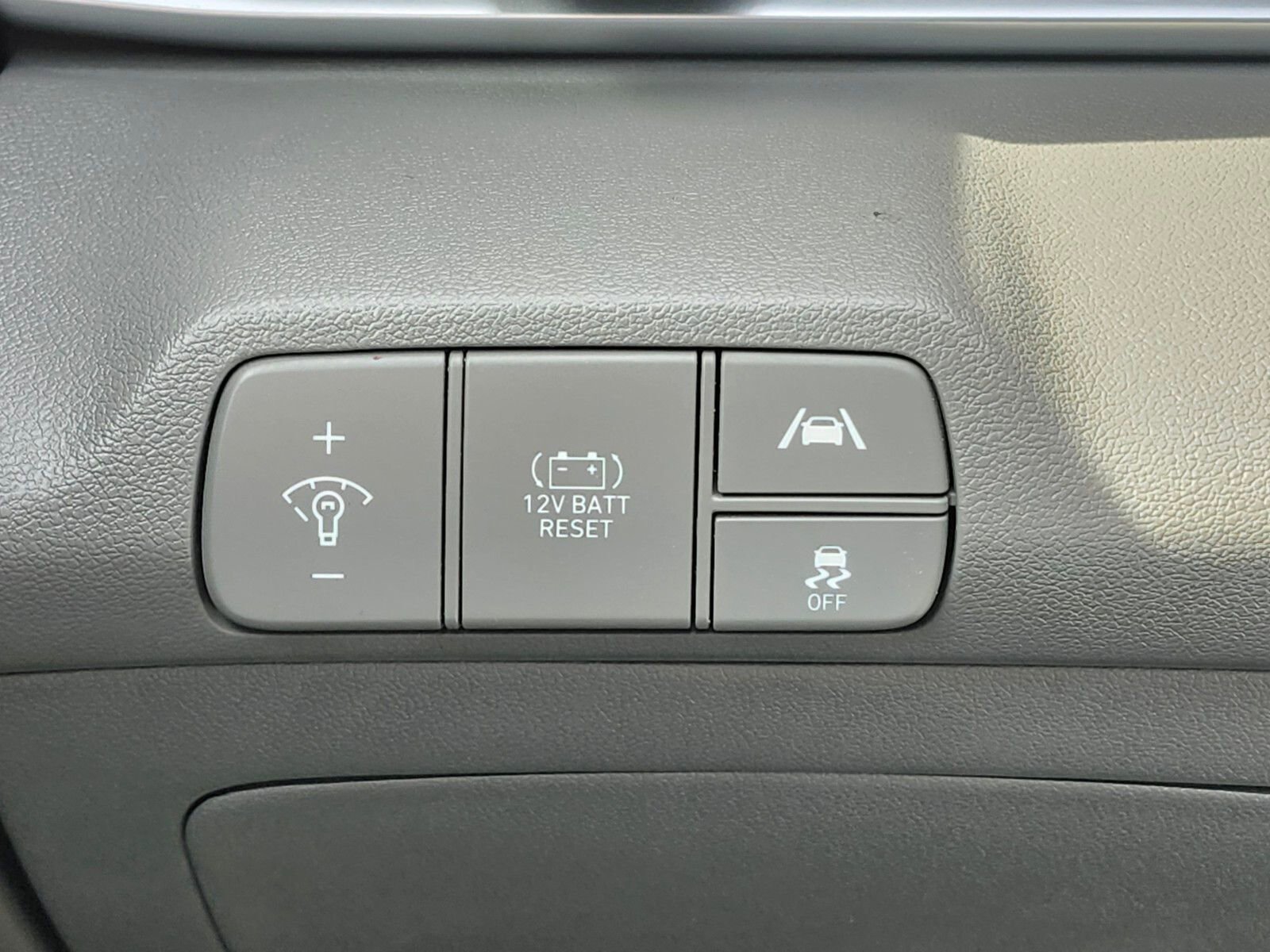 Used 2021 Hyundai Elantra Blue image 23