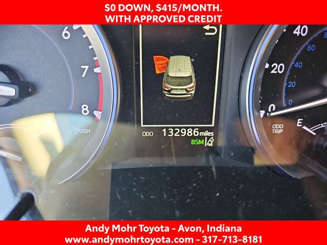 Used 2017 Toyota Highlander XLE AWD/4WD image 19