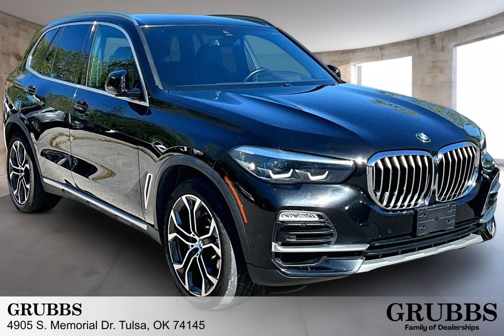 Used 2021 BMW X5 sDrive40i w/ Premium Package 2