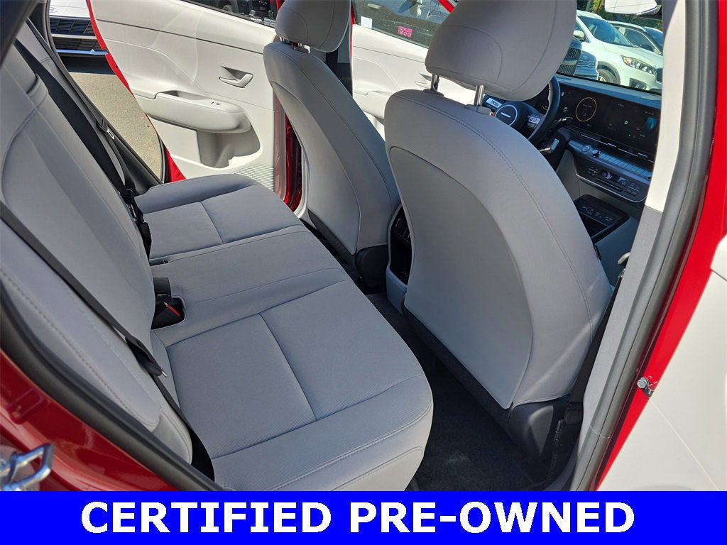 Certified 2025 Hyundai Kona SEL image 11