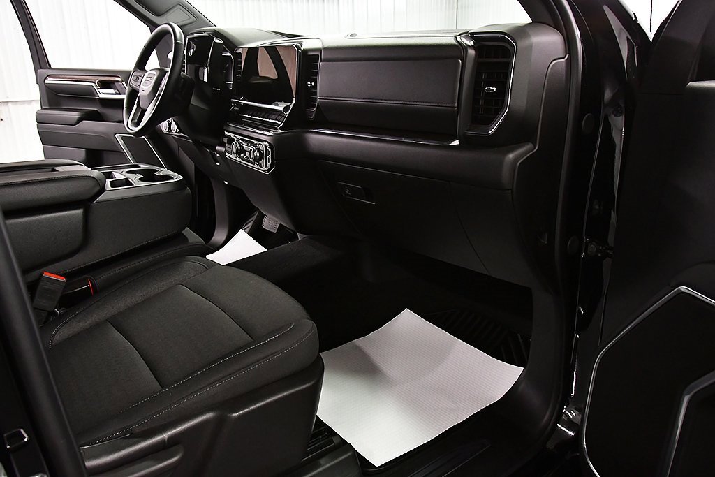 Used 2025 GMC Sierra 1500 Elevation image 28