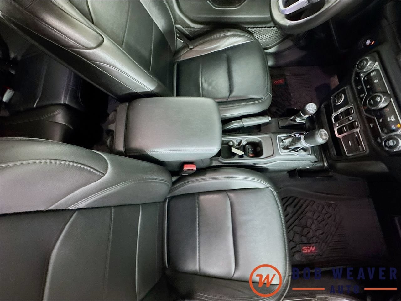 Used 2023 Jeep Wrangler Unlimited Sahara AWD/4WD image 35